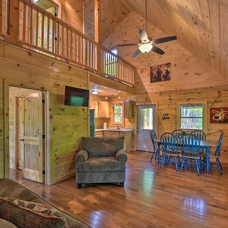 Murphy Cabin With Spacious Deck And Forest Views! 外观 照片