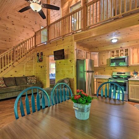 Murphy Cabin With Spacious Deck And Forest Views! 外观 照片