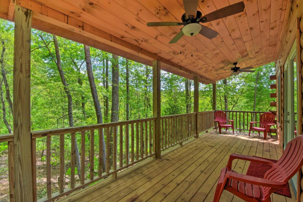 Murphy Cabin With Spacious Deck And Forest Views! 外观 照片