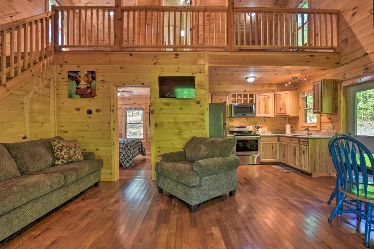 Murphy Cabin With Spacious Deck And Forest Views! 外观 照片